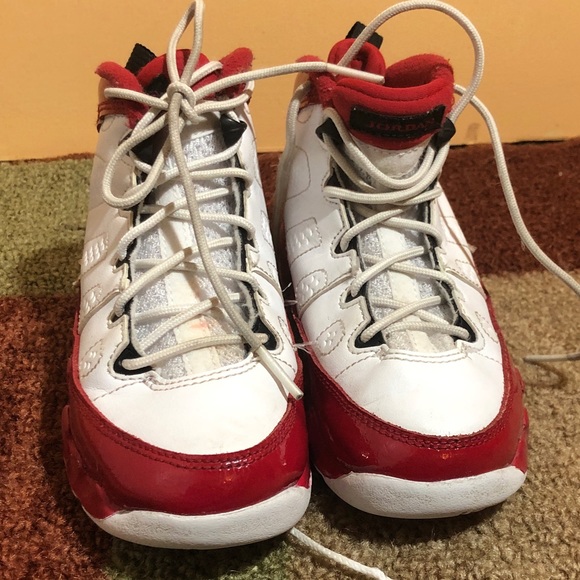 Air Jordan 9 Retro